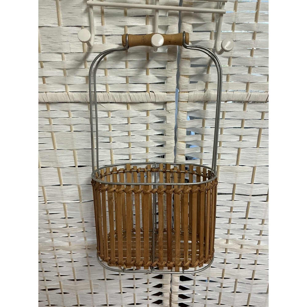 Bamboo Basket / Wine Caddy, with Wire Frame & Handle Bars.